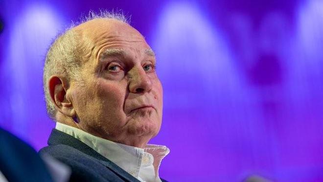 赫内斯:凯恩是拜仁的梦想;不建议法鹰年年卖队内最佳球员 赫内斯:凯恩是拜仁的梦想;不建议法鹰年年卖队内最佳球员