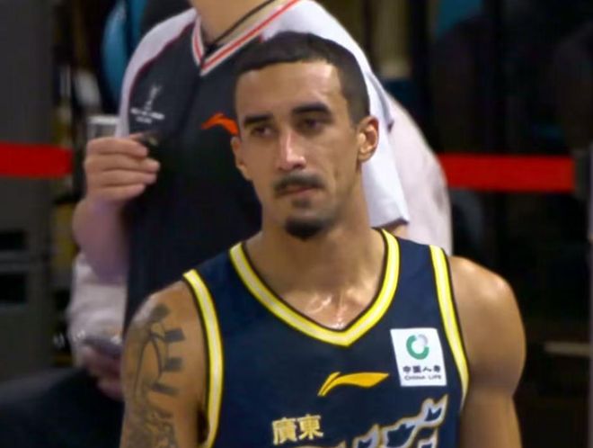 广东急需调整外援了!3小外各存弊端,急需补强投射小外+护框大外 广东急需调整外援了!3小外各存弊端,急需补强投射小外+护框大外