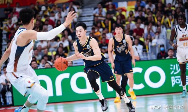 广东42分大胜后迎一不利？北京山东全赢球了：11冠王恐被踢出四强