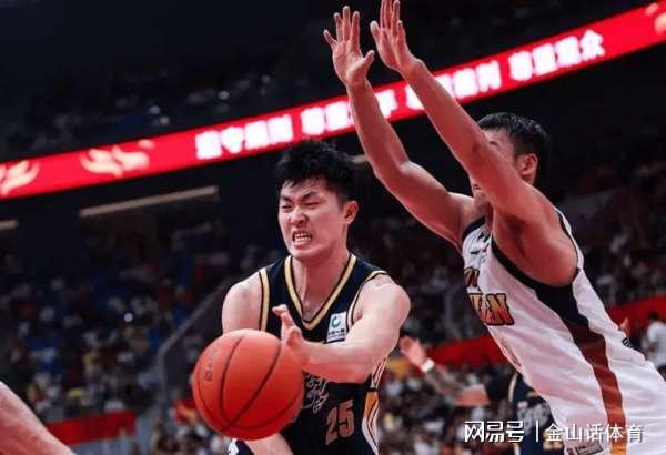 13分钟砍20分!记者问能否增加他的上场时间,杜锋回复引粤迷不满 13分钟砍20分!记者问能否增加他的上场时间,杜锋回复引粤迷不满