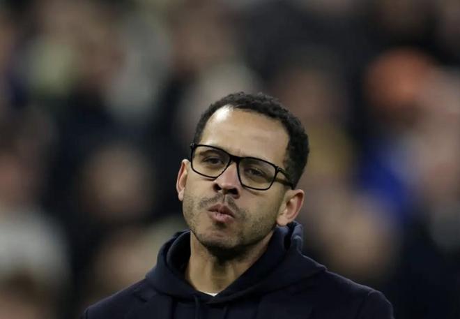 TA：即使未能获得欧冠资格，切尔西仍打算继续留任罗塞尼尔