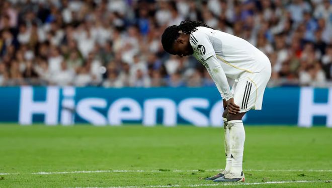 一石二鸟！皇马中场红牌坑死球队也坑死国家队老大 今夏必走人