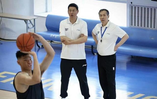 CBA｜李楠正式解禁，进入北汽男篮教练组辅佐许利民