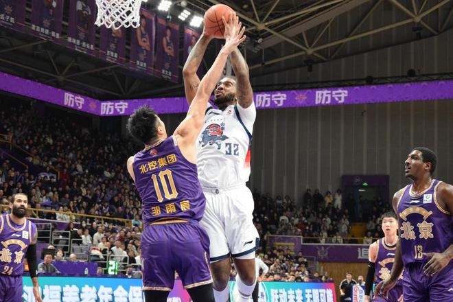 可否走出阴霾？CBA京鲁大战17日上演，克里斯有望复出战麦基