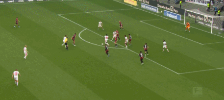 半场：法兰克福1-1莱比锡，迪奥曼德破僵，拉松扳平