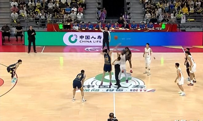 95-83！CBA大爆冷，广东惨遭大逆转，江苏1分绝杀，最新排位出炉