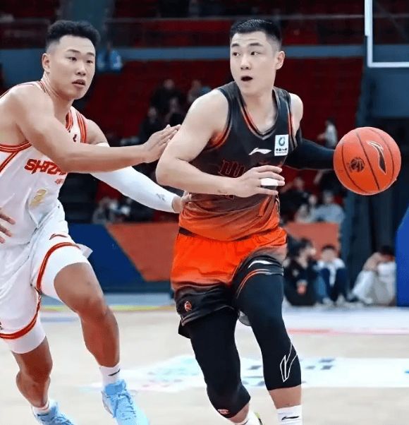 深圳备鸿门宴战山东，邱彪陷困局，新援首秀或成胜负关键