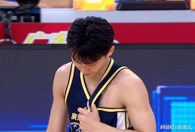 再见了，杜锋！广东队各大主力摆烂逼宫，徐杰崔永熙都不想打了？