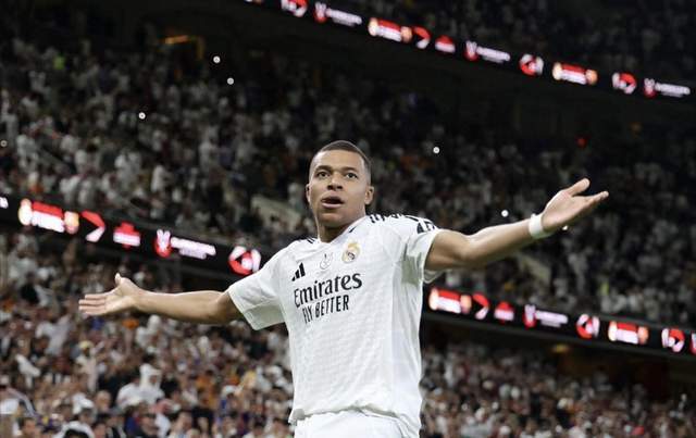 15球领跑却出局！姆巴佩的欧冠金靴，最孤独的领跑