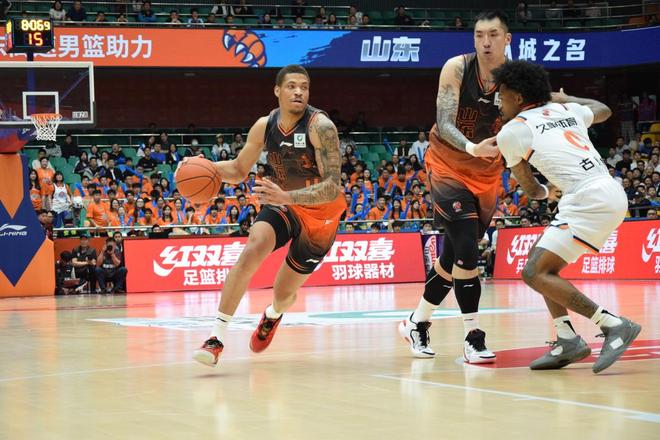 蛇头开局蛇尾收官，进攻何时不断电？高速男篮常规赛以遗憾收尾