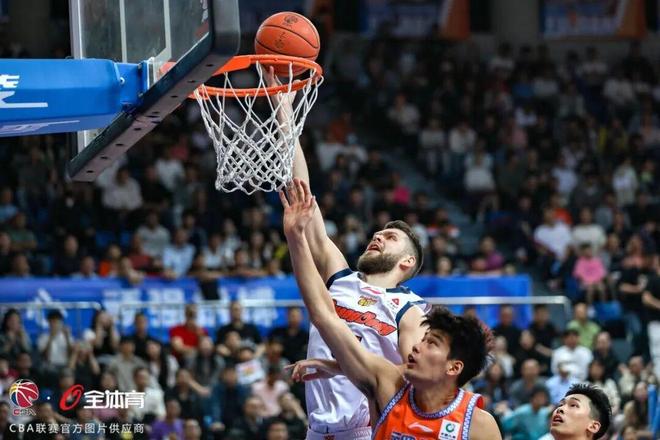 客场不敌福建，华南虎结束常规赛之旅