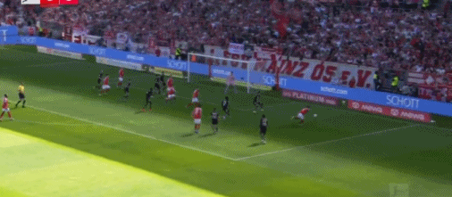 半场：拜仁零射正0-3美因茨，内贝尔、贝克尔，科尔破门