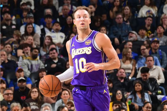 湖人后场球星：我没有太大的压力，当年我在活塞也经历过类似情况