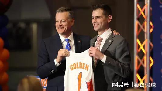 金州要变天？勇士提前物色新主帅，一旦科尔离任，将启用NCAA名帅