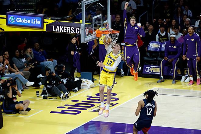 打弱队效果尚可，但湖人还是应该更加谨慎地使用这位锋线新星？