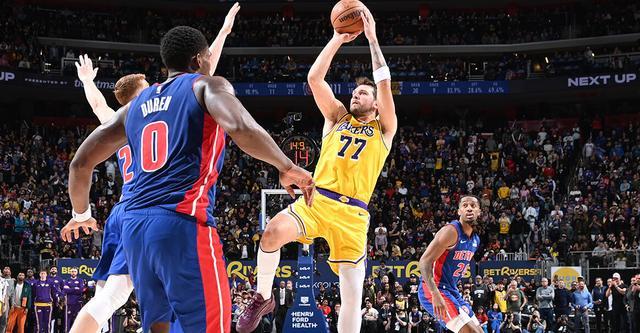 湖人队史第7人!东契奇单赛季总得分突破2000分 湖人队史第7人!东契奇单赛季总得分突破2000分