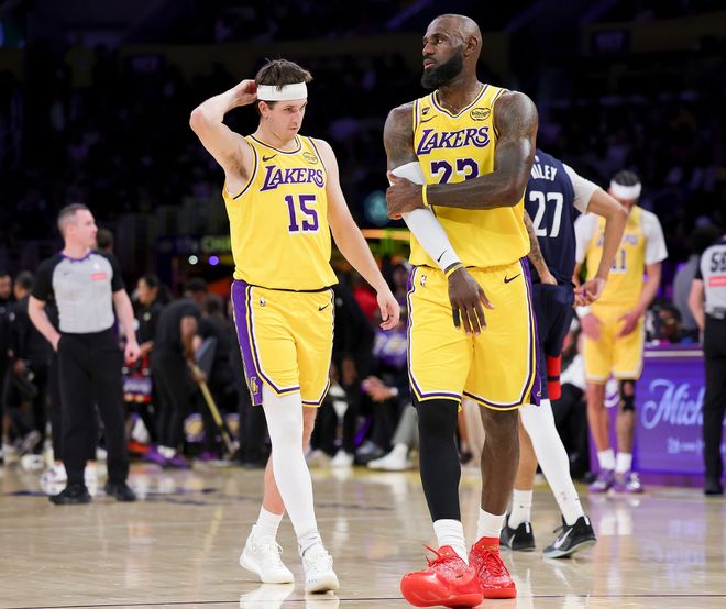 1228胜场里程碑!41岁勒布朗21+12+10又刷五纪录 有球无球都顶尖 1228胜场里程碑!41岁勒布朗21+12+10又刷五纪录 有球无球都顶尖