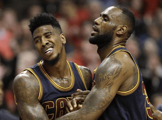 香伯特：詹姆斯在哪哪就是争冠球队，但做他队友的压力也很大