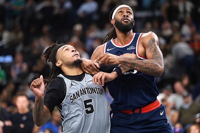 好歹是比较正常的中锋！快船接下来必须增加内线新援的出场时间？