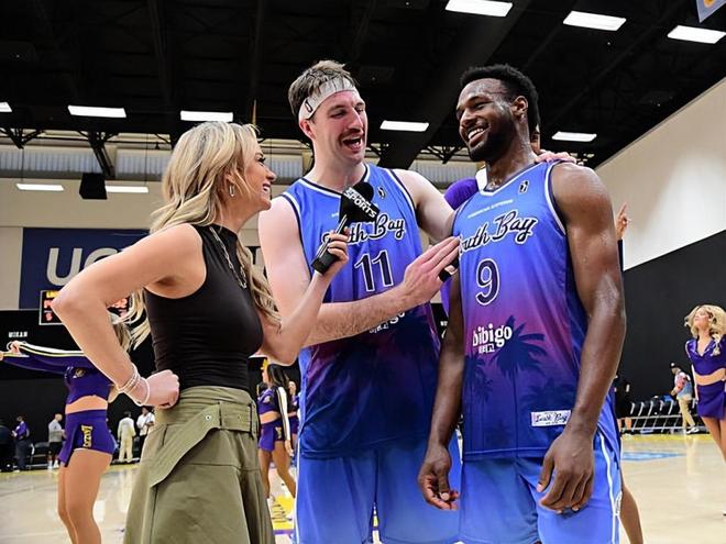 收官战中大杀四方！布朗尼能在季后赛中成为湖人二队的关键人物吗