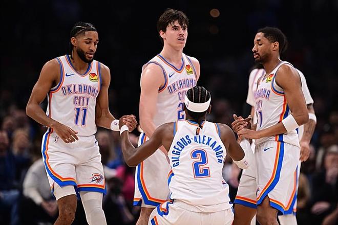 雷霆侧翼大将的状态依然没有起色,他可能快要跌出轮换阵容了? 雷霆侧翼大将的状态依然没有起色,他可能快要跌出轮换阵容了?