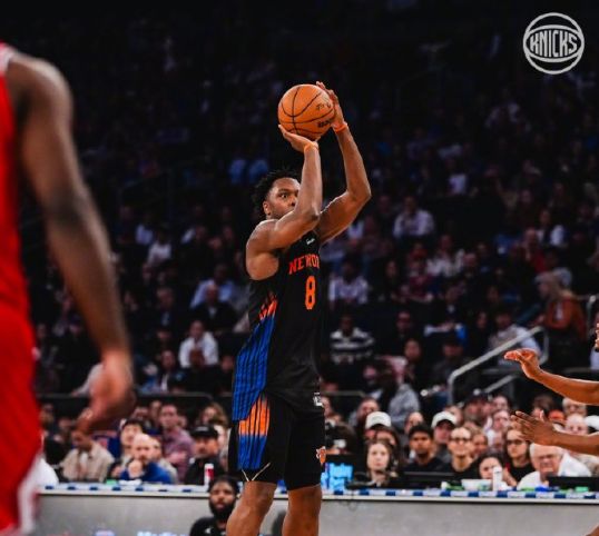 50胜东部第3队！尼克斯40分狂胜送公牛6连败 阿奴诺比31+8