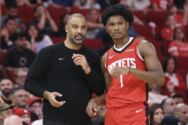 火箭不敌湖人的两场比赛 乌度卡分别犯了哪些不同错误 该如何改进