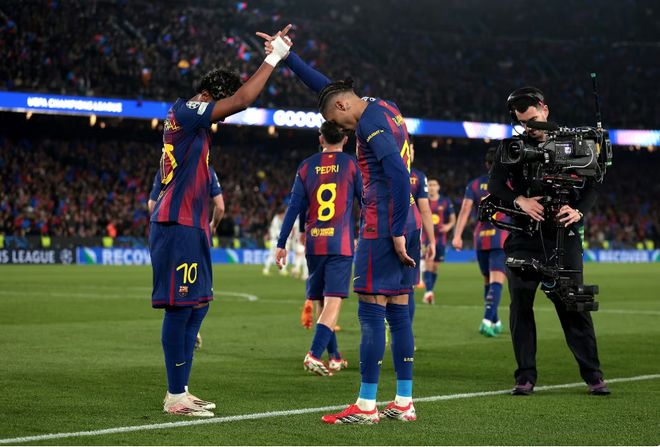 巴萨创历史:欧冠淘汰赛派出最年轻首发,平均年龄仅25岁 巴萨创历史:欧冠淘汰赛派出最年轻首发,平均年龄仅25岁