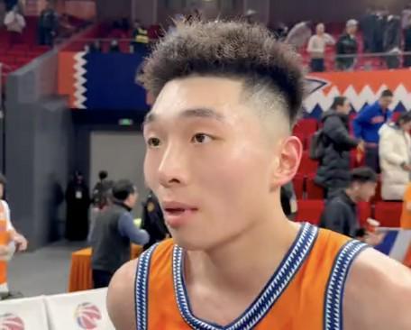 完成CBA首秀，吴泽昊：感觉没有想象的紧张，给自己表现打六分