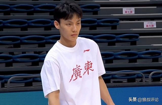 第二阶段最佳一战！徐杰三分6中4轰20+5助攻 送四川男篮32连败