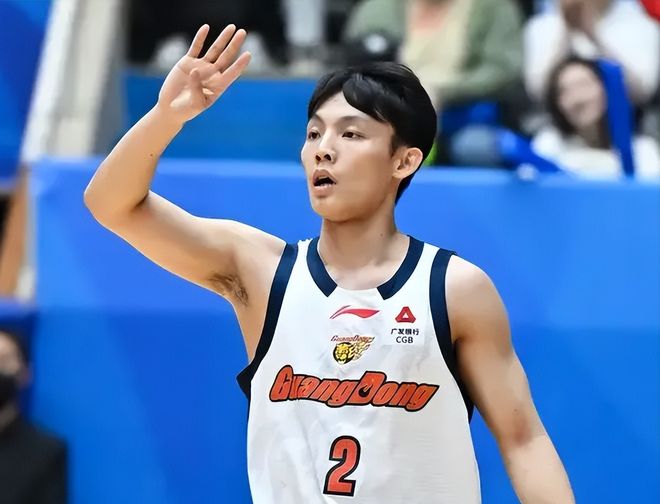 48分大胜止颓势？杜锋迷之轮换遭灵魂拷问，广东队要的究竟是什么