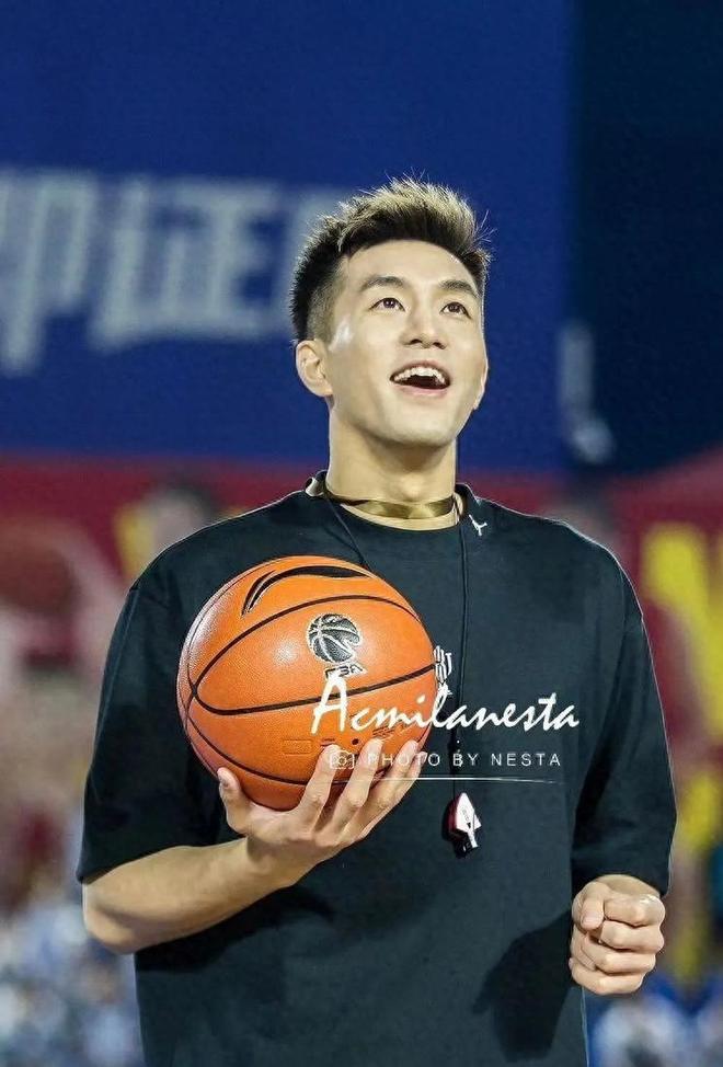 没社会经验，认知单一，被熟人欺骗的郭艾伦，竟成为第二个朱丹