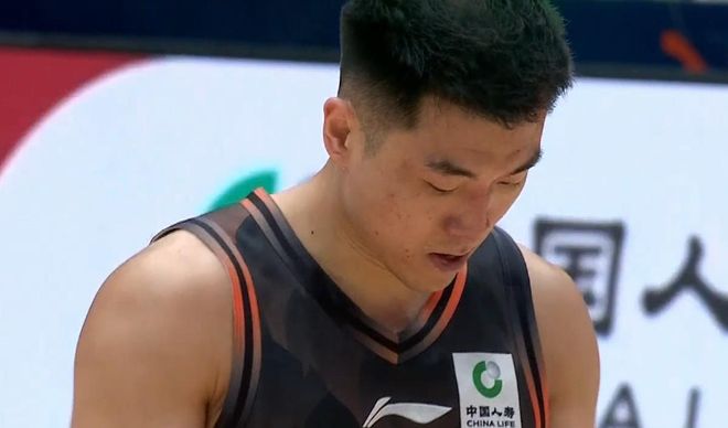 10中2！4中1！广东男篮惨败山东，全明星MVP+三分王就这？太差了