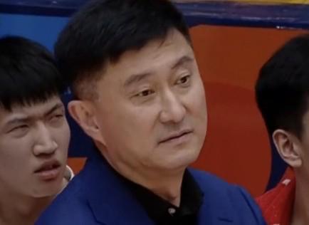 杜锋：两外援同时受伤很影响轮转，希望能有更多球员能站出来