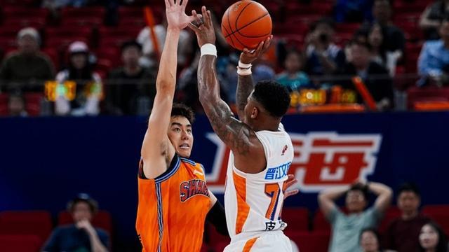 上海大鲨鱼差点被弱旅翻盘，接下来的魔鬼赛程怎么办？