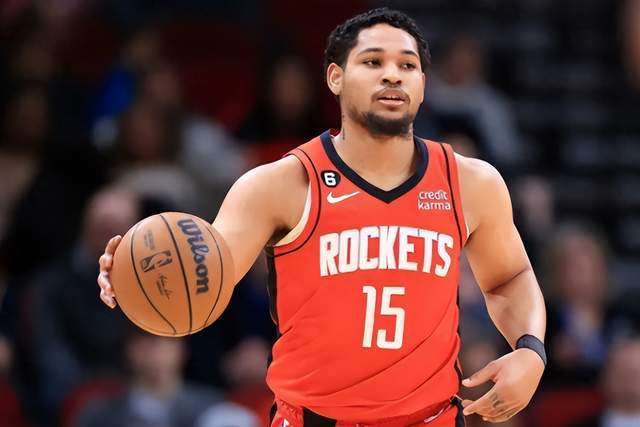 赌一把！曝CBA劲旅签下火箭旧将，曾单场轰35+10+8，少帅等来救星