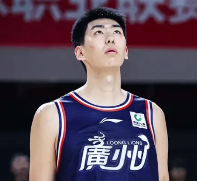徐昕离开广东潜力被释放!已有五支NBA球队邀请试训,去试试吧! 徐昕离开广东潜力被释放!已有五支NBA球队邀请试训,去试试吧!