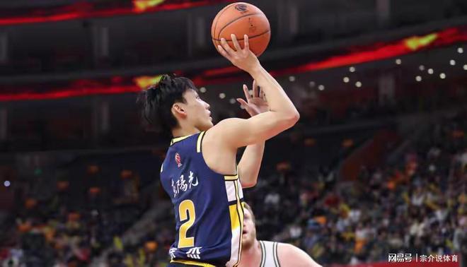 高兴太早,广东队险胜宁波却收坏消息,球迷呼吁让杜锋下课 高兴太早,广东队险胜宁波却收坏消息,球迷呼吁让杜锋下课