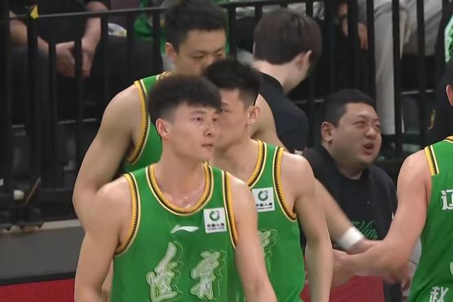 辽宁男篮力克同曦，赵继伟20+6莱迪25+15，莫兰德16+12鄢手骐15分