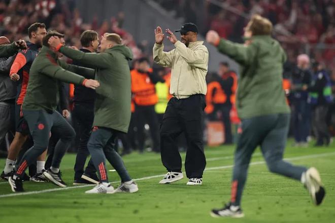 孔帕尼禁赛，谁来指挥拜仁欧冠生死战？