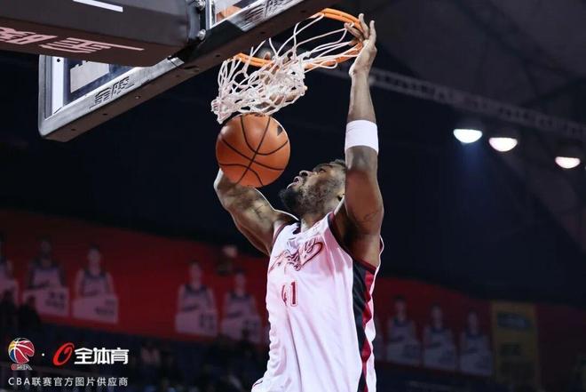 【CBA联赛】第三十九轮｜四人得分上双，浙江稠州金租82-66胜长白山恩都里！