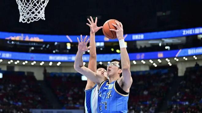 CBA前39轮全部完赛，上海20连胜稳居第一，广东稳住第四，辽宁第九山西第十