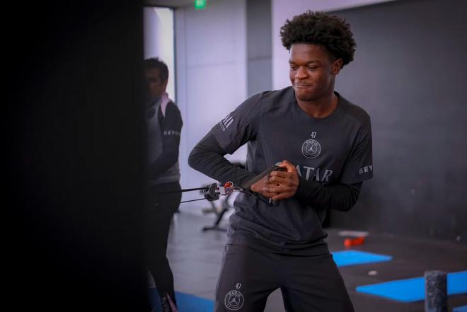 巴黎欧冠赛前伤情更新：恩贾恩图继续接受治疗方案