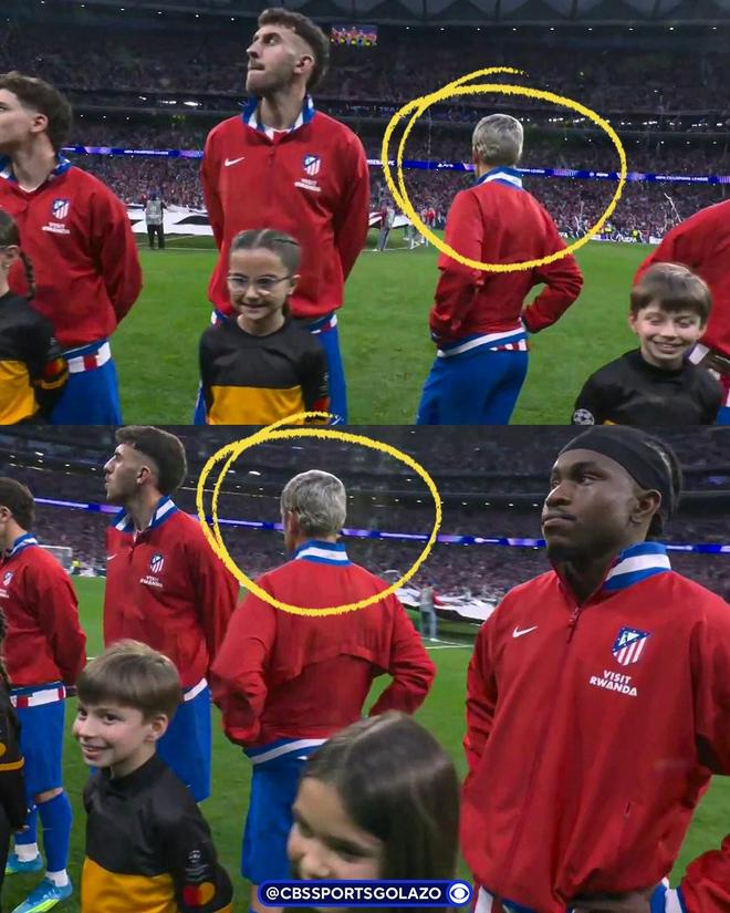 不舍，格列兹曼欧冠赛前列队时背转身去，深情凝望马竞主场和球迷