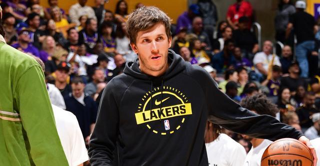 奥斯汀·里夫斯状态升级为出战存疑 有望在G3复出