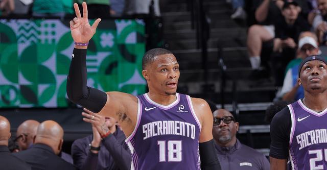 威少:直到赛季开始前两天我才确定有工作 我心怀感激 威少:直到赛季开始前两天我才确定有工作 我心怀感激