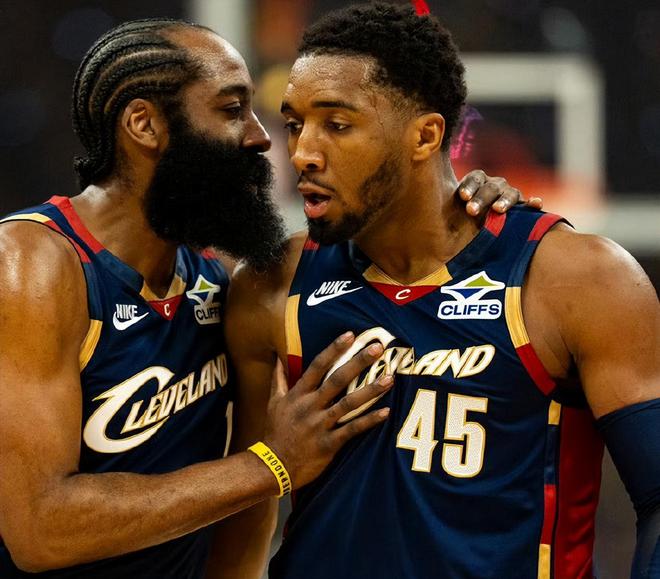 28分5板4助5断1帽！哈登刷爆NBA纪录，骑士双杀猛龙