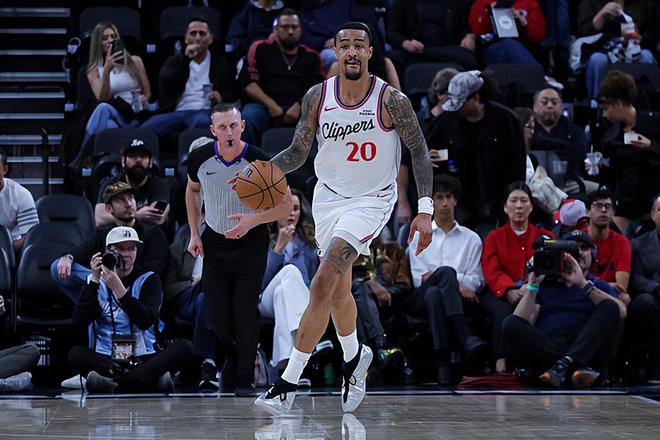 面对勇士迅速调整了状态!快船锋线大将到了季后赛能保持水准吗? 面对勇士迅速调整了状态!快船锋线大将到了季后赛能保持水准吗?