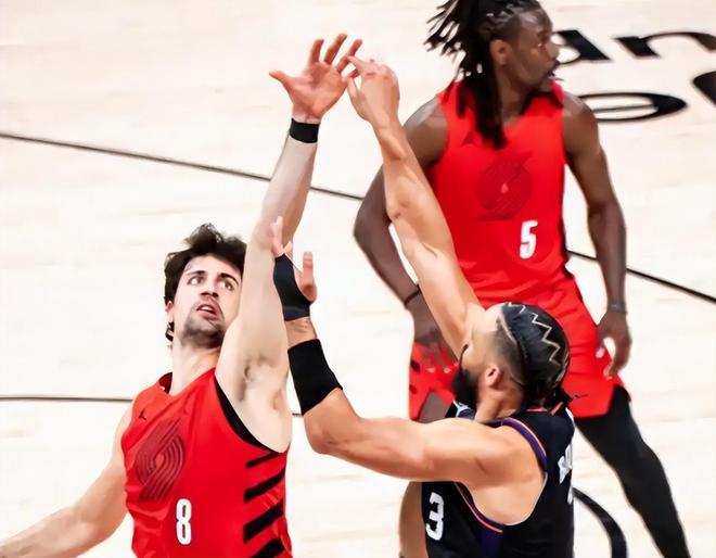 NBA首轮附加赛：快船热火被淘汰，勇士太阳抢八，开拓者76人晋级