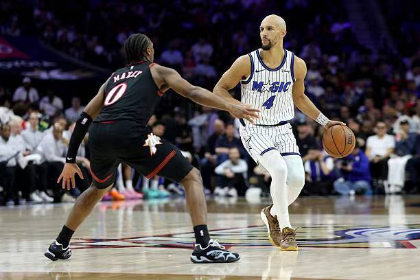 进攻效率惨不忍睹！魔术后场大闸简直是被76人各种打爆？